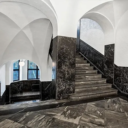 Nordic Host - Tollbugata 13 *